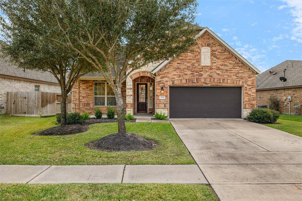 Nestled in the Pine Creek at Canyon Lakes West neighborhood, you'll find this beautiful one-story home