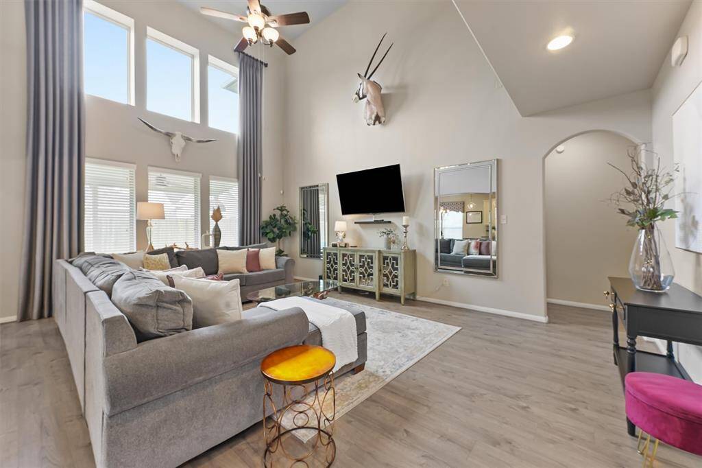It’s the perfect setting for casual get-togethers, where you can relax, unwind, and create lasting memories with loved ones.