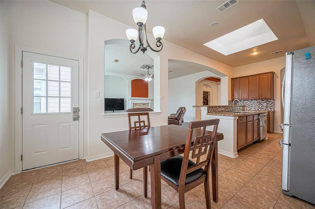 Breakfast Room