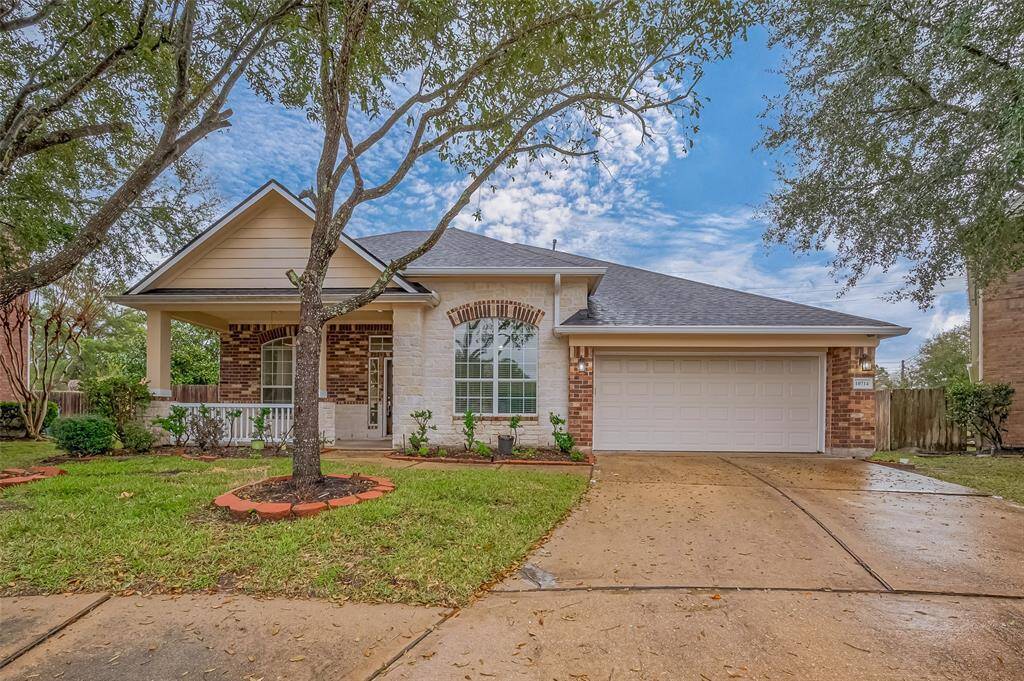 Welcome home to 10714 Barker Lake Court!