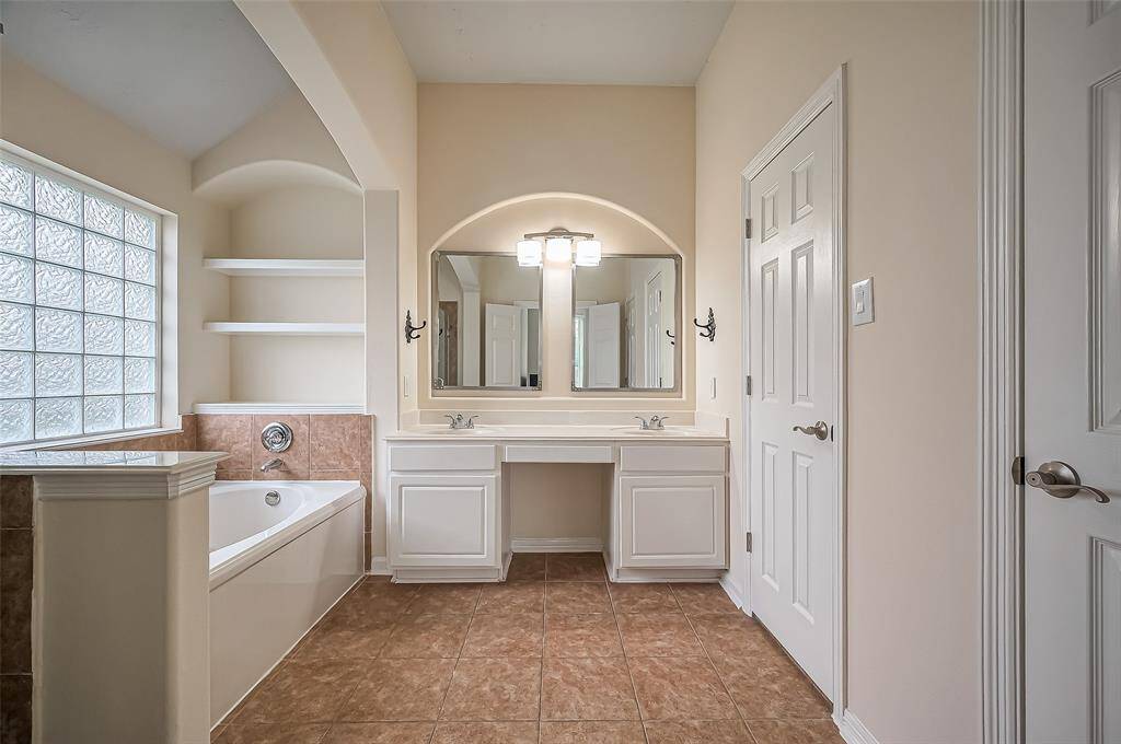 Primary bath