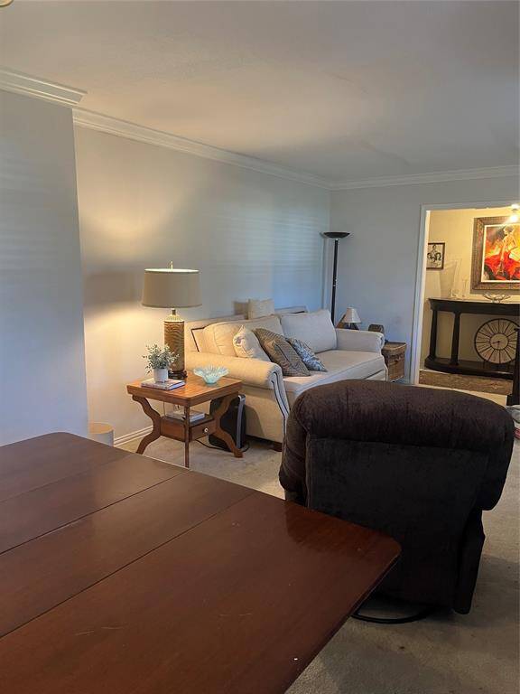 Formal living area