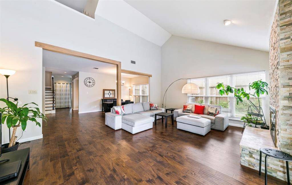 Open tall ceilings