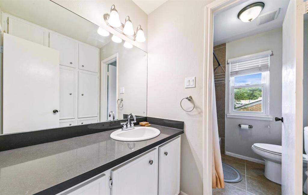 Upstairs bathroom