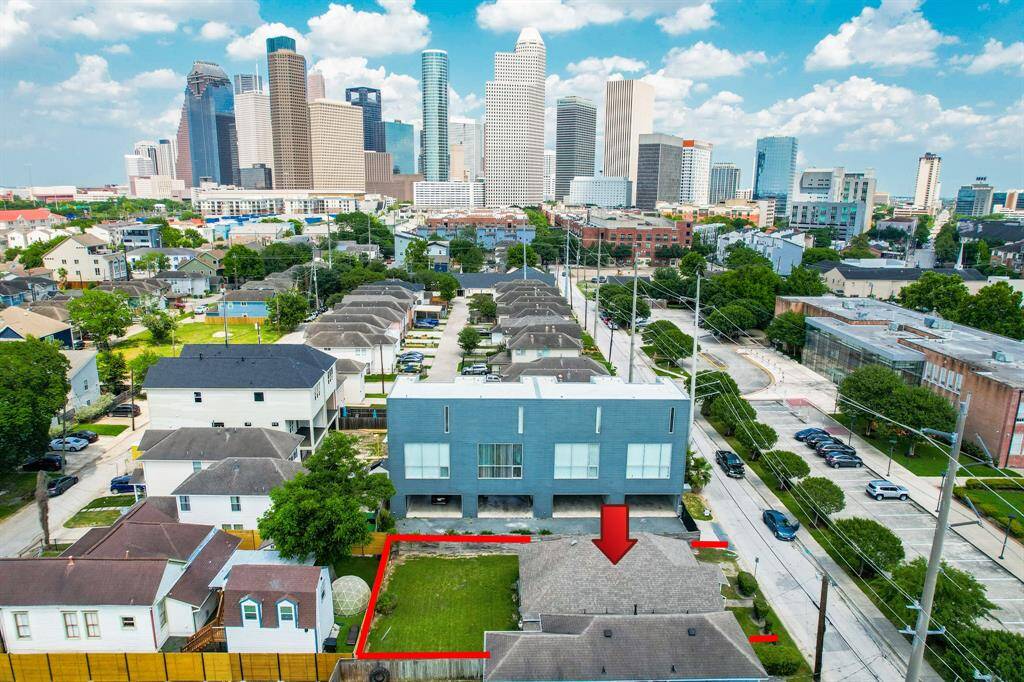 So many possibilities right next to Downtown!