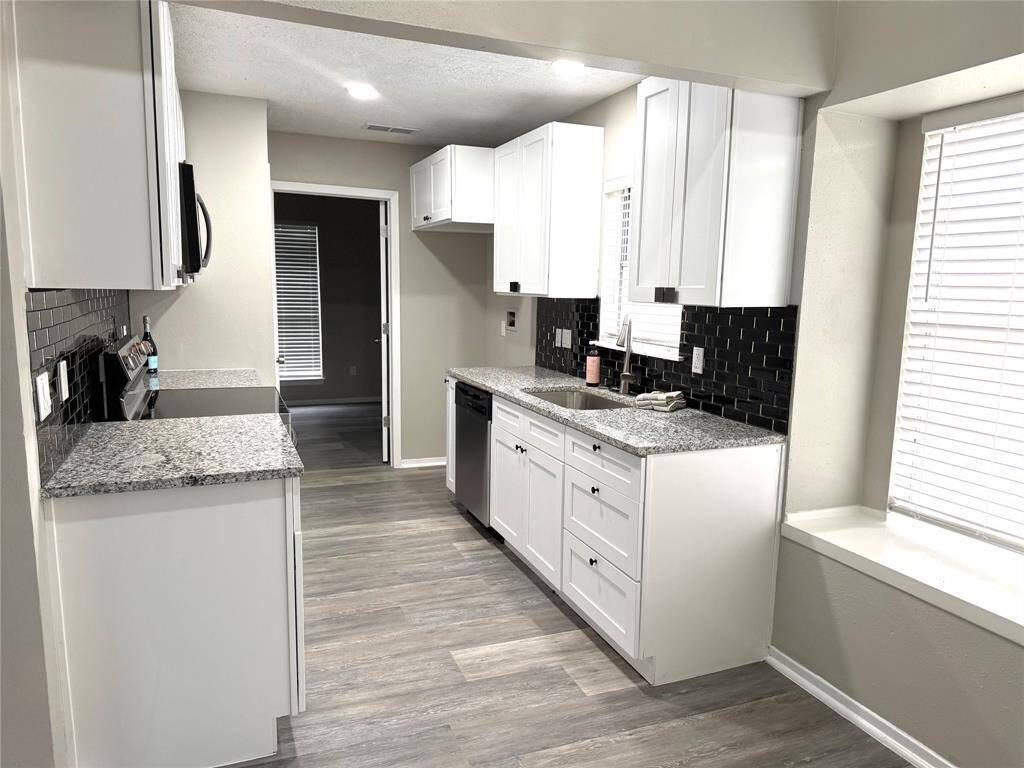 Kitchenview facing towards formal dining room
