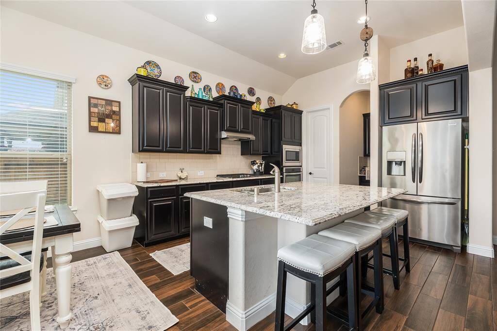 Light and bright kitchen with large walk-in pantry