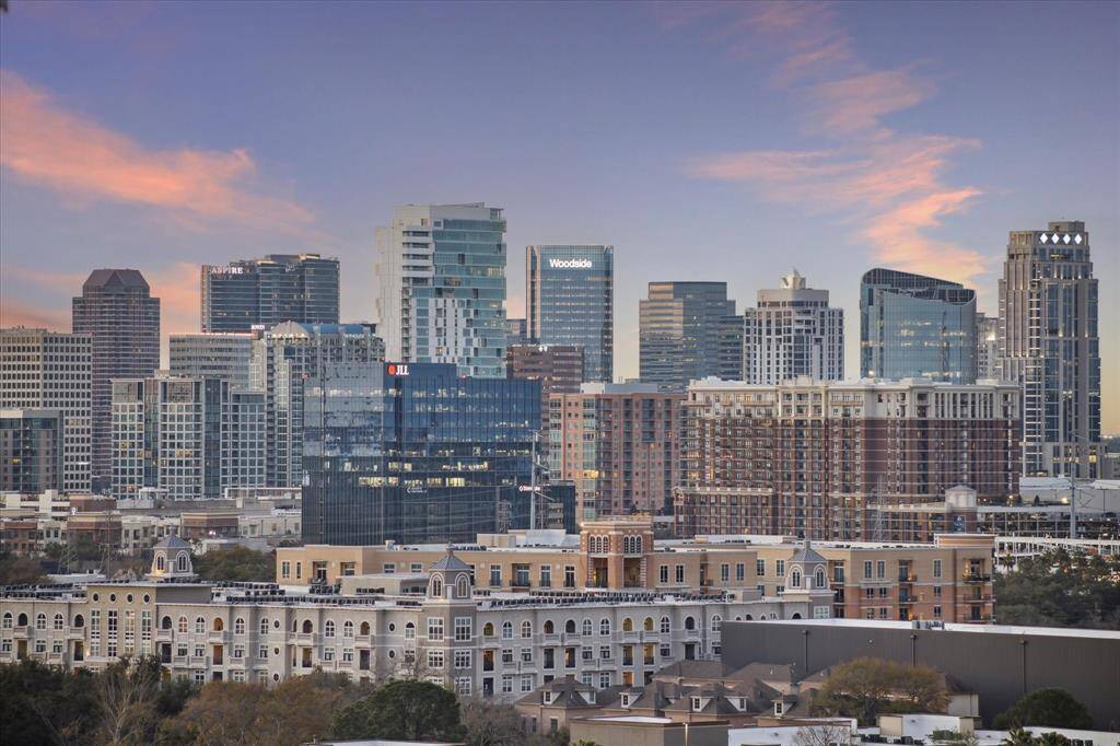 The large balcony has stunning city views.