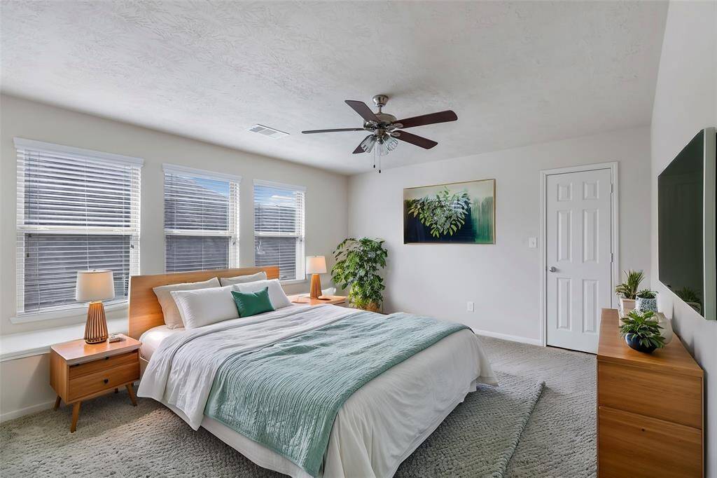 Virtual stage of the upstairs bedroom