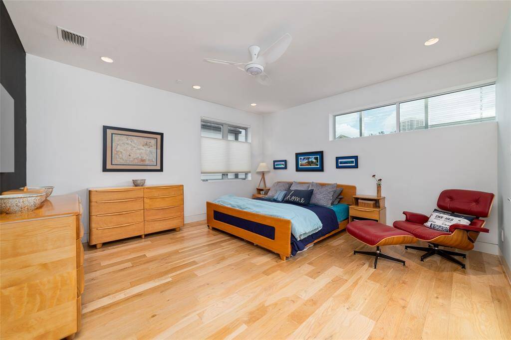 Welcome to the primary suite!