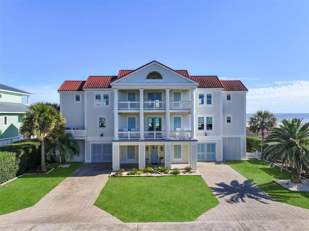 Welcome to 20727 E. Sandhill Shores