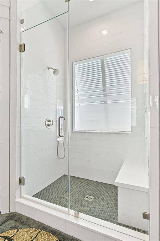 Primary Bath - Main Floor