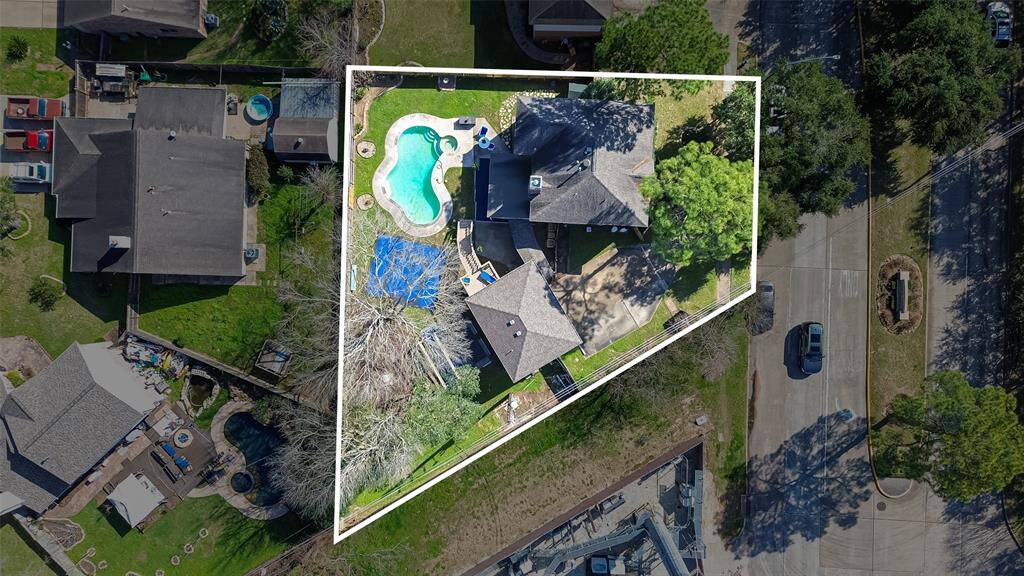 With just over 1/4 acre lot, this home has so much to offer