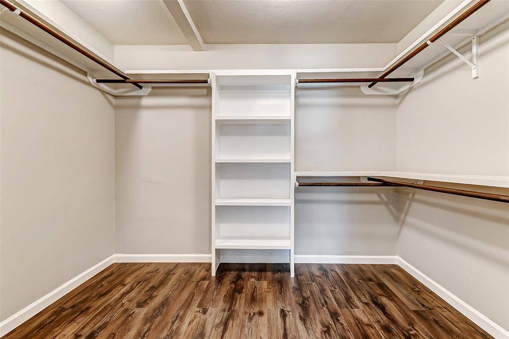primary walk in closet