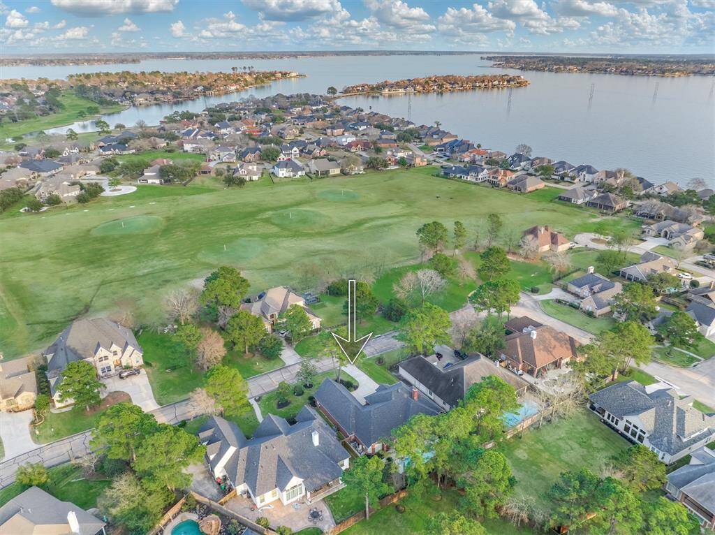 Bentwater Subdivision has so much to offer! Boating, Golf, Tennis, Pickleball and so much more!