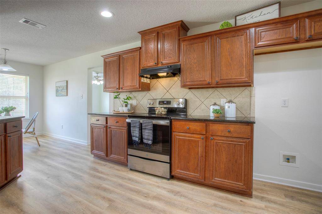 Plenty of cabinet space
