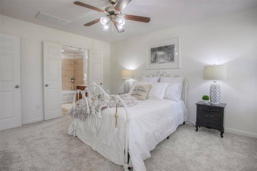 Primary Suite with entry to Primary in-suite bathroom