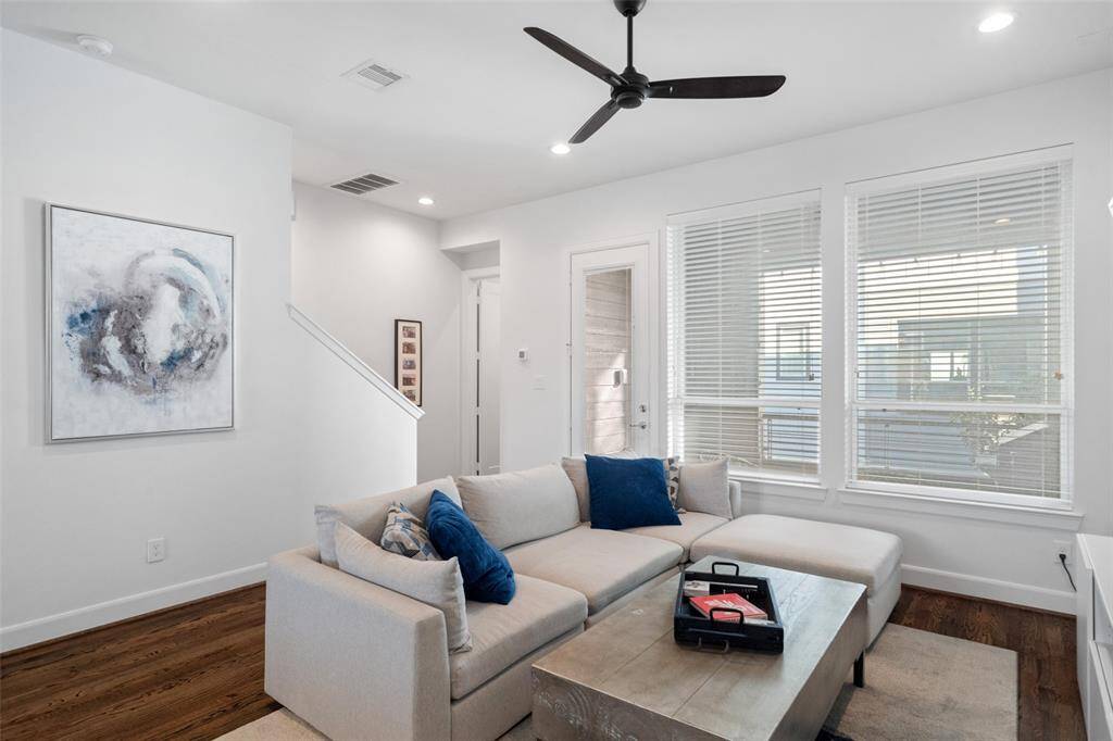Alternate view of Living area.