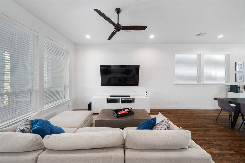 Alternate view of Living area.