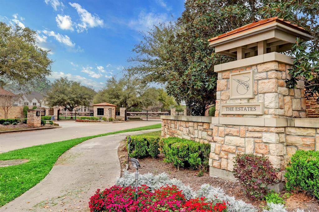 The Woodcreek Reserve neighborhood is thoughtfully designed to embrace natural beauty while fostering a strong sense of community. This exclusive section of Woodcreek Reserve is securely gated, ensuring residents enjoy both privacy and peace of mind.