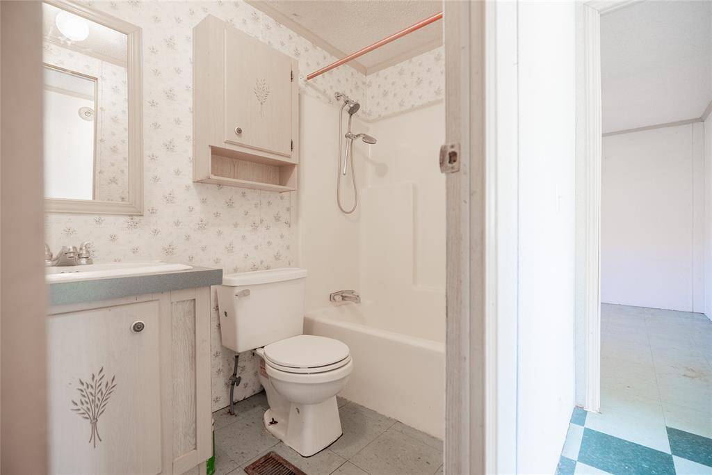 Guest Bathroom.