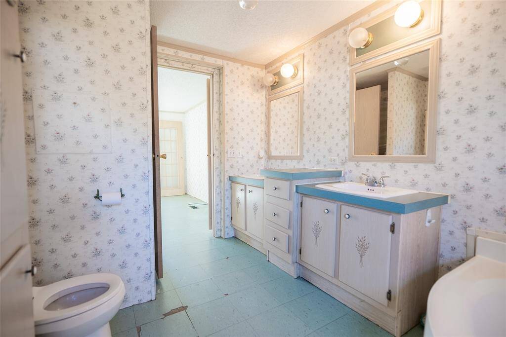 Primary Bathroom with his and her sinks.
