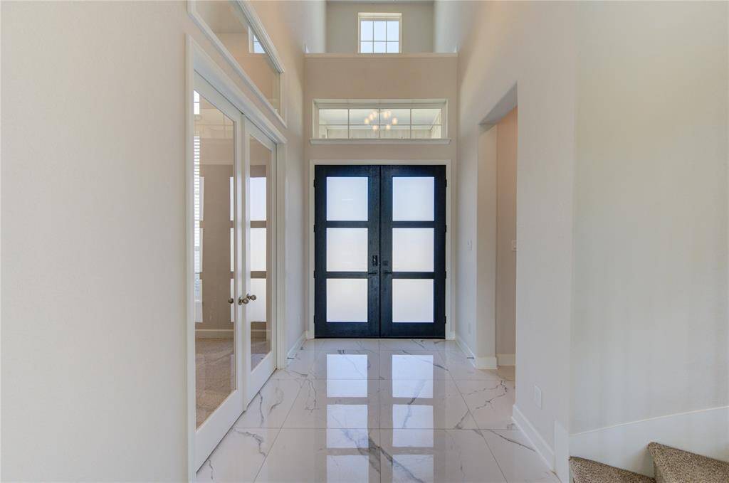High ceiling Entry Foyer