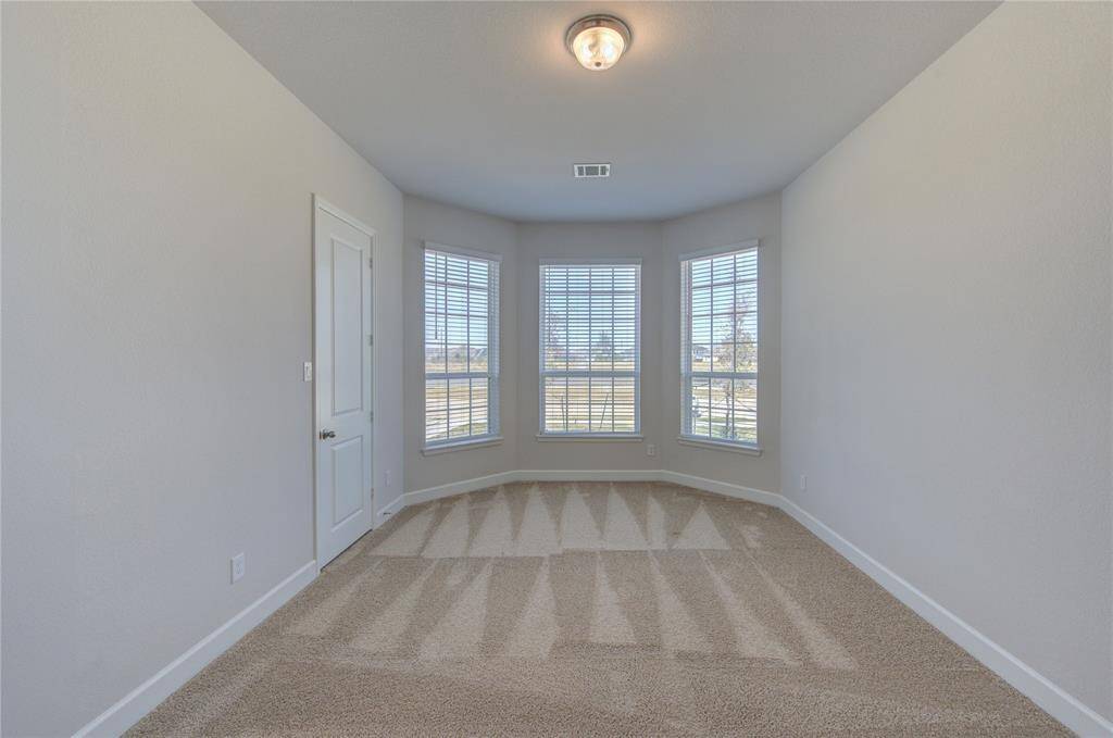 Downstairs guest bedroom with full bathroom