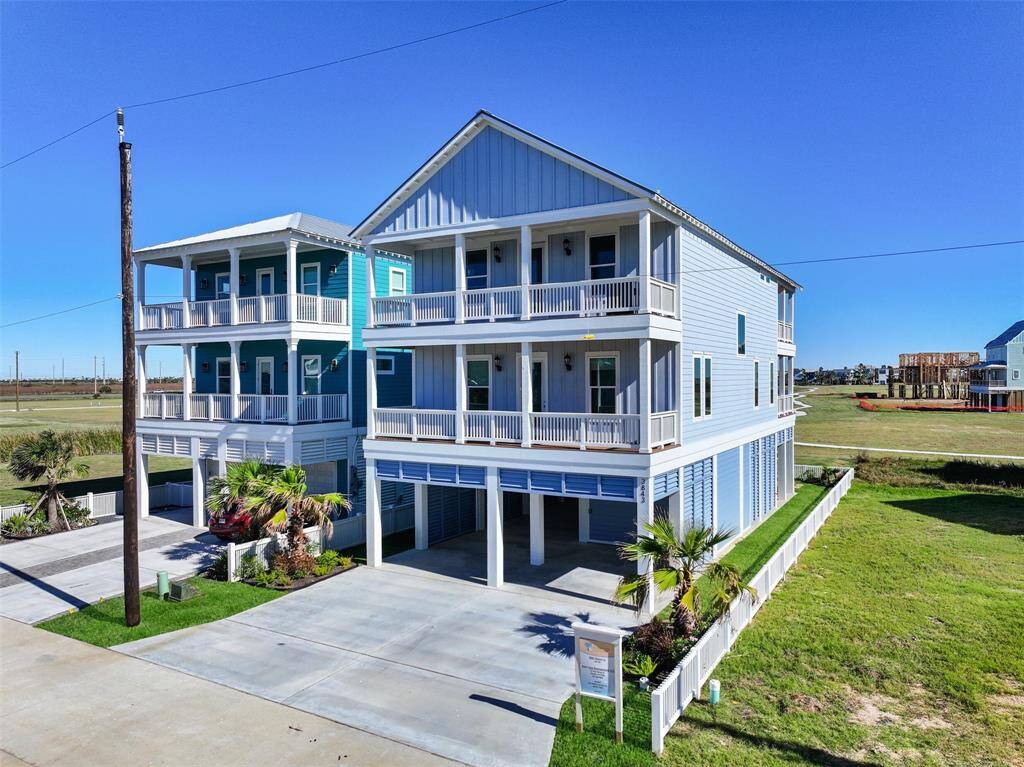 This home truly has it all! Enjoy breathtaking water views from every angle and the convenience of being just a short walk from the Gulf shore—an ideal blend of luxury and location.