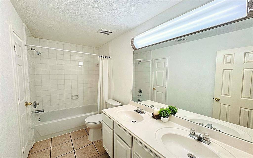 bathroom2