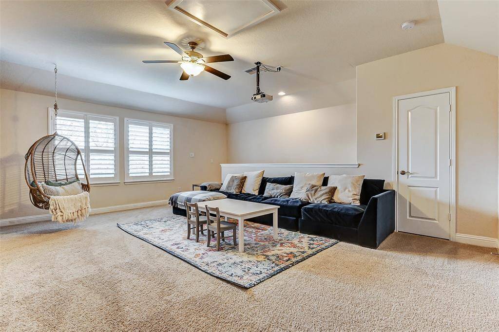This flexible space offers endless possibilities—whether you envision it as a game room with a pool table, a media room with a projector and gaming equipment, or even a workout room or playroom. Its versatility makes it a fantastic addition to the home!