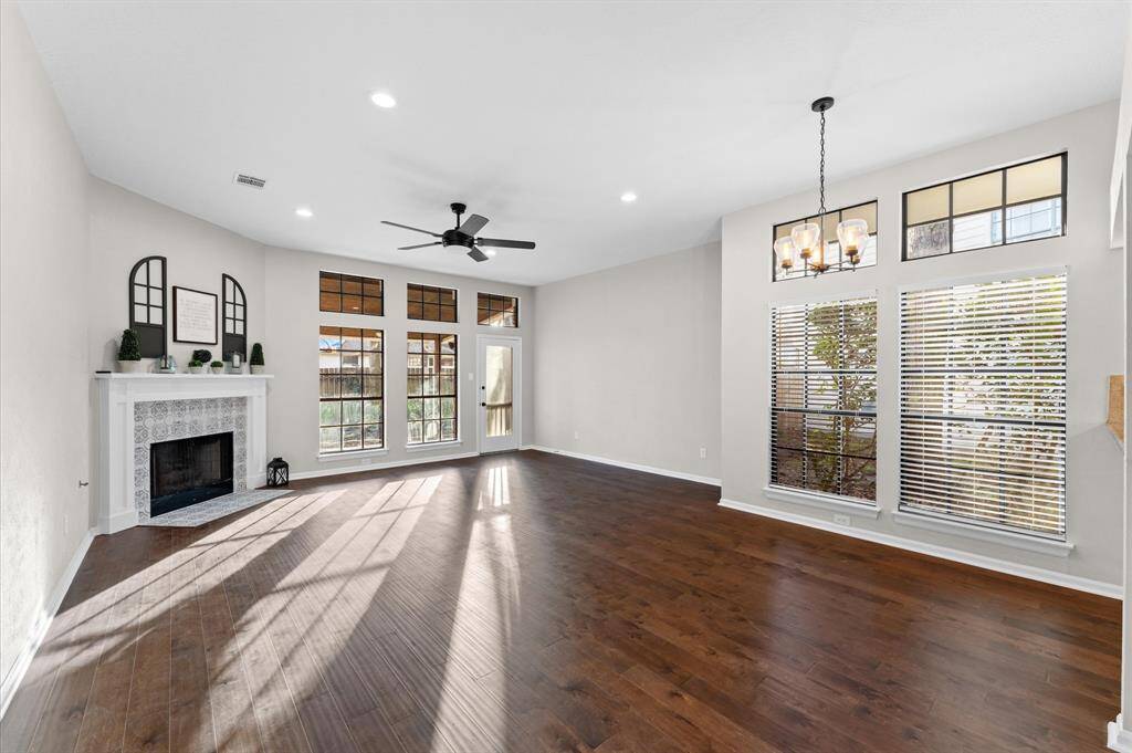 Spacious Living Room