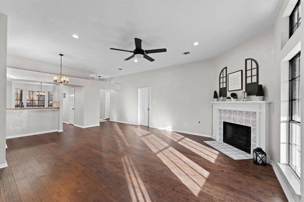 Living Room/Dining Combo