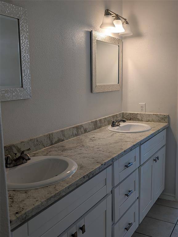 Primary bathroom sinks