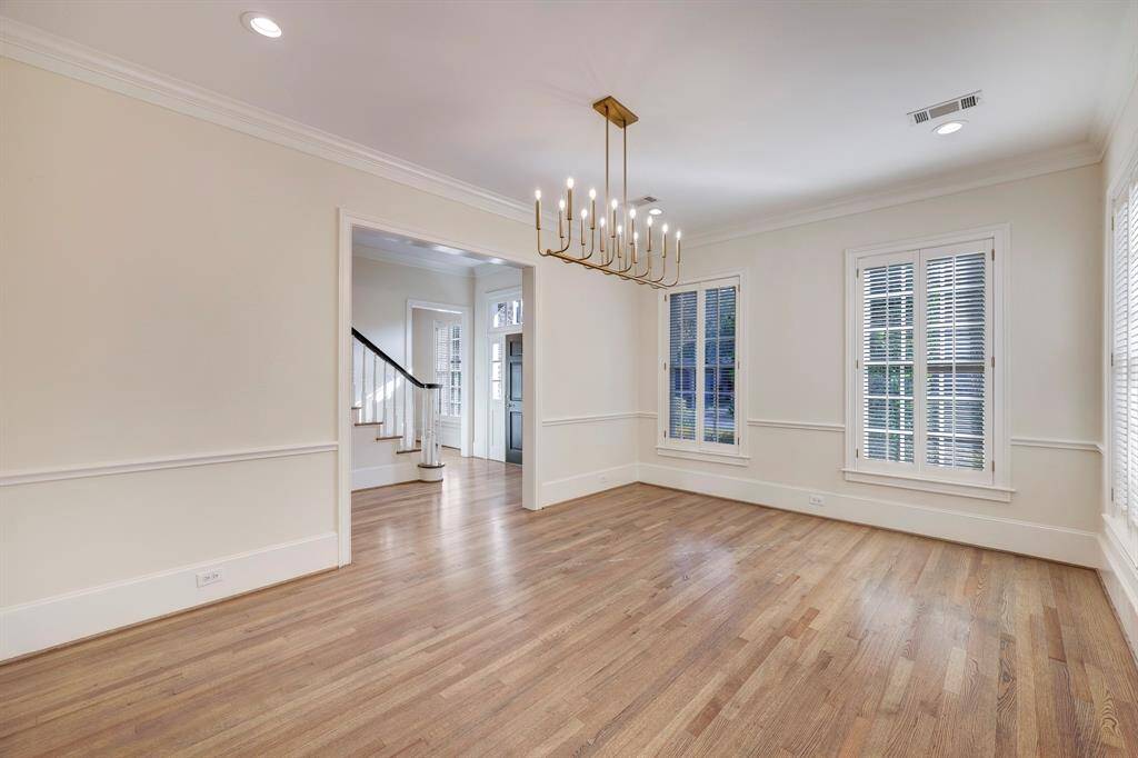 Another view of the Dining Room from the Butlers Pantry.