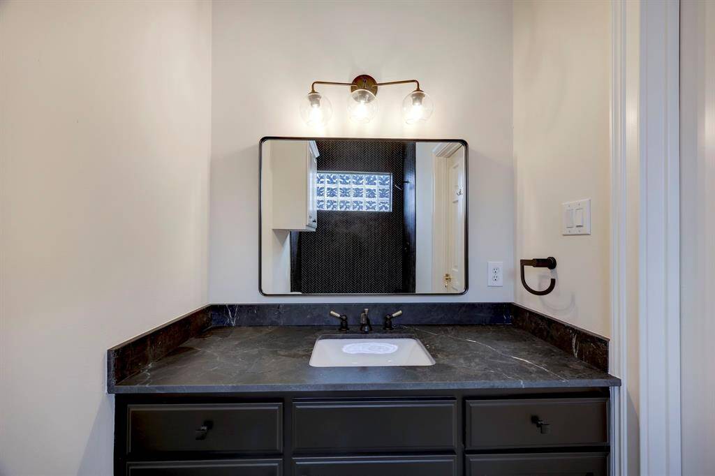 Secondary Bath