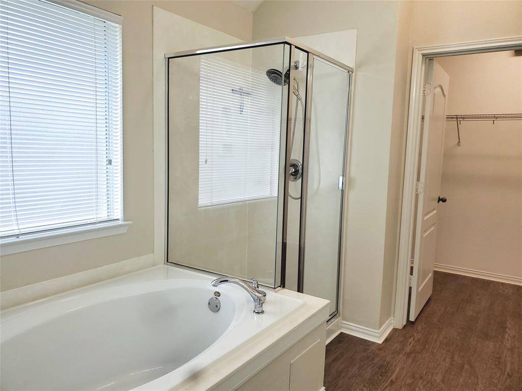Primary tub & shower