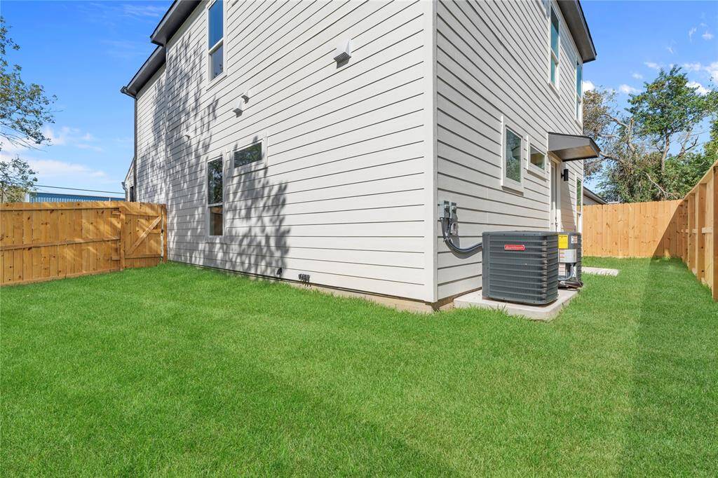 The huge yard and side yard offering endless possibilities for relaxation and entertainment