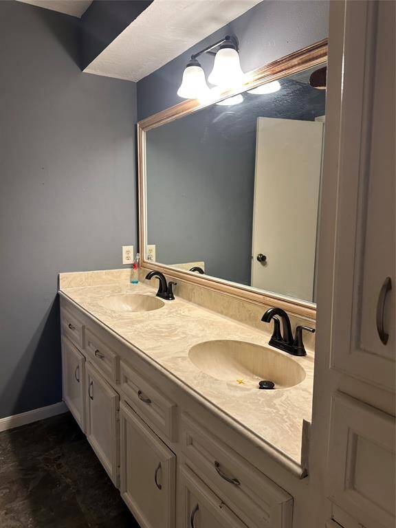 secondary bathroom