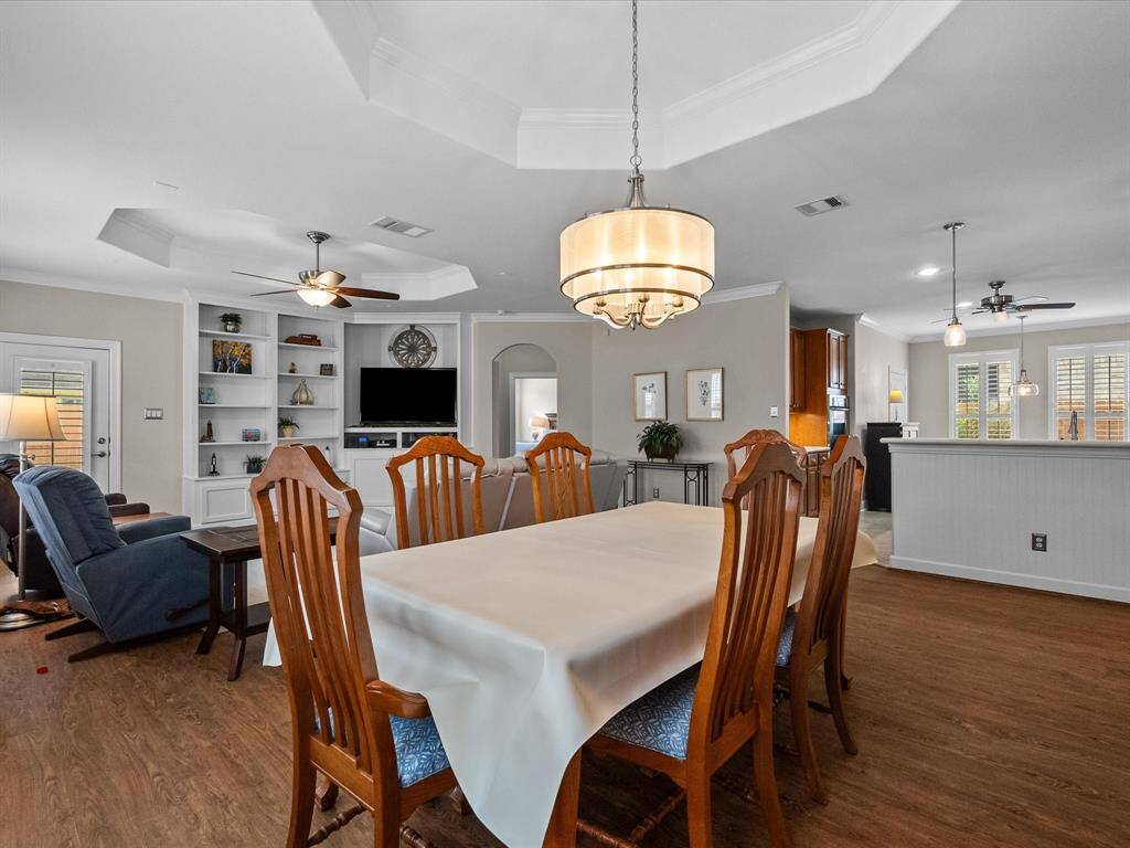 This space provides a cohesive environment for dining and relaxation.