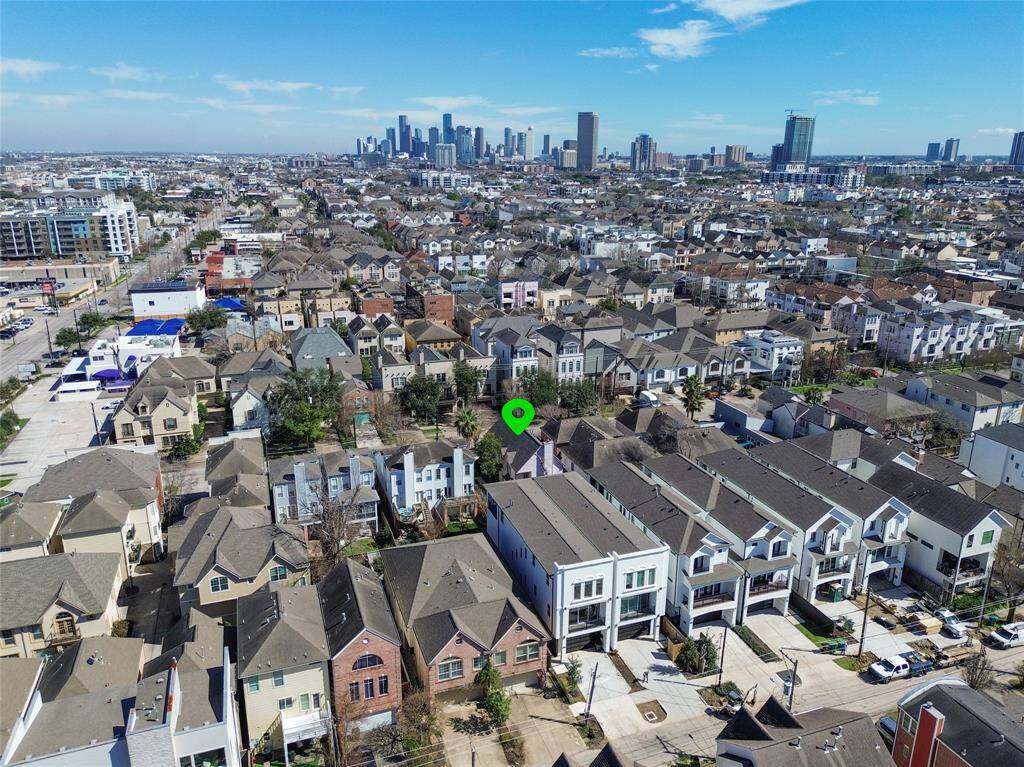 Come see the beautiful 909 Birdsall today!