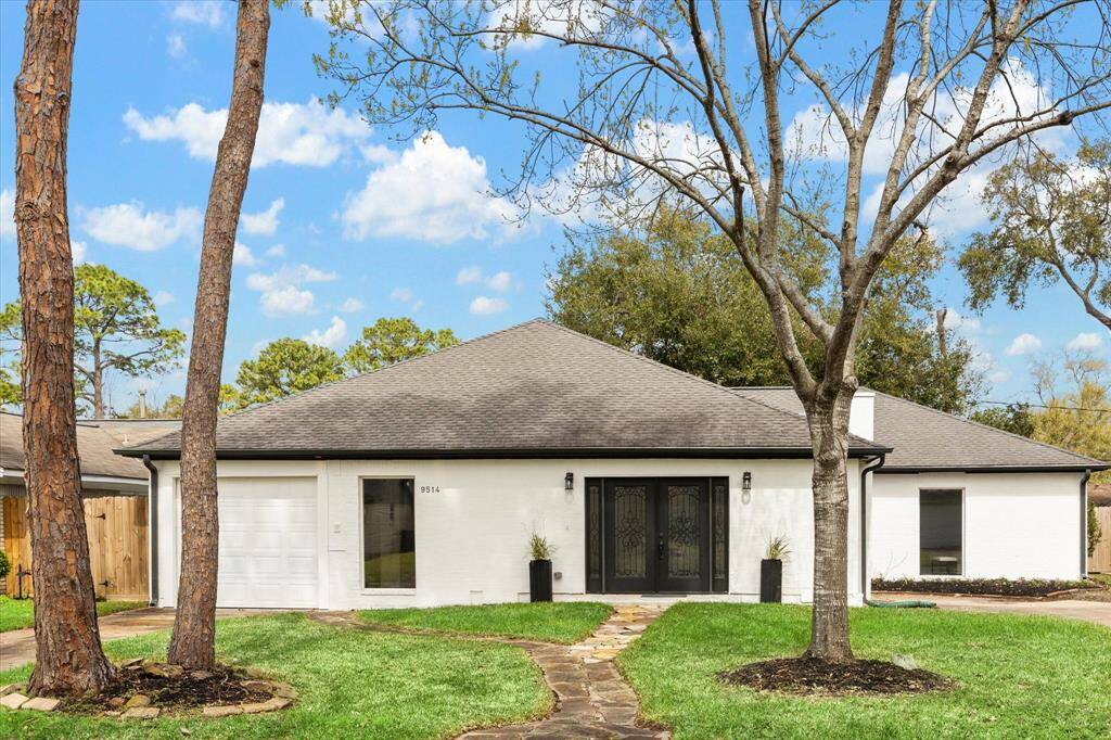 You are invited to tour this spectacular Tanglewilde home, thoughtfully updated with LVP flooring, neutral paint, and chic lighting throughout. This stunning home features floor to ceiling windows, a completely updated chef’s-inspired kitchen and beautifully renovated bathrooms, offering the perfect blend of style, functionality, and modern elegance. With ample space for entertaining and comfortable daily living, this home is a must-see!