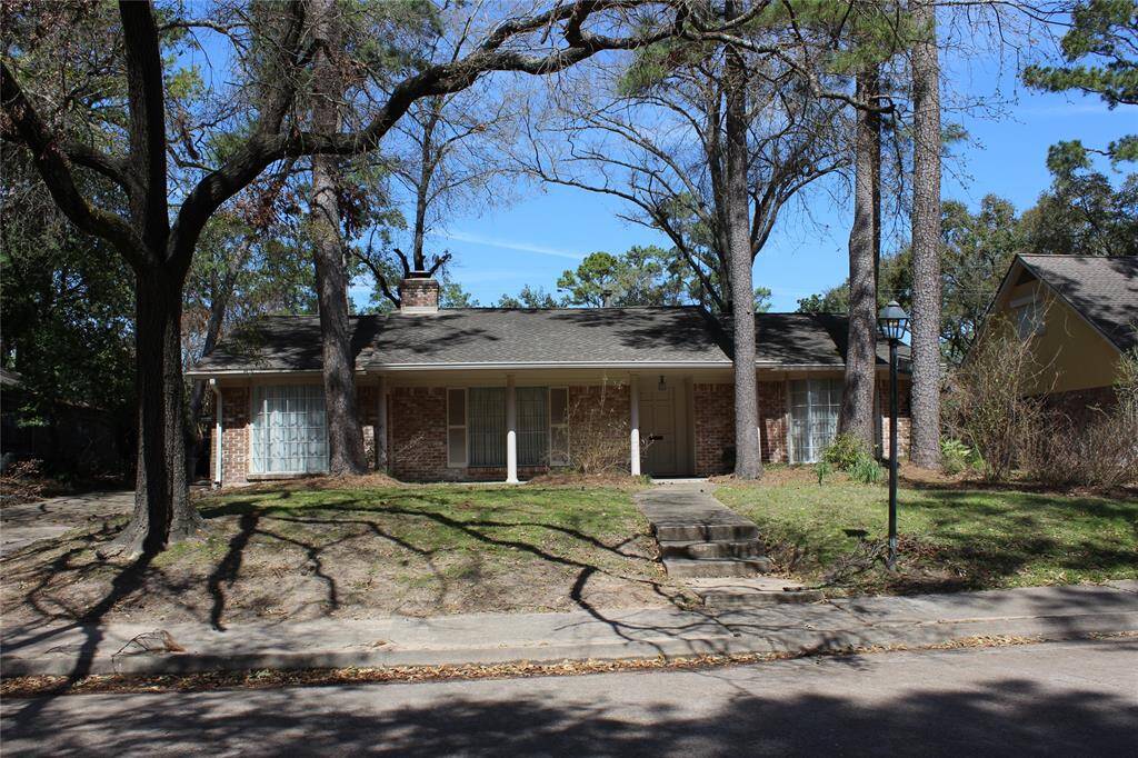 This all original mid-century diamond in the rough is ready for you to polish it.