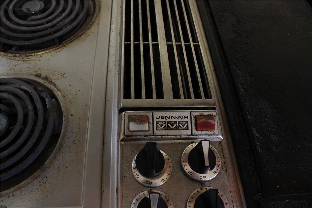 Jenn Air cooktop was the sign of premium quality.