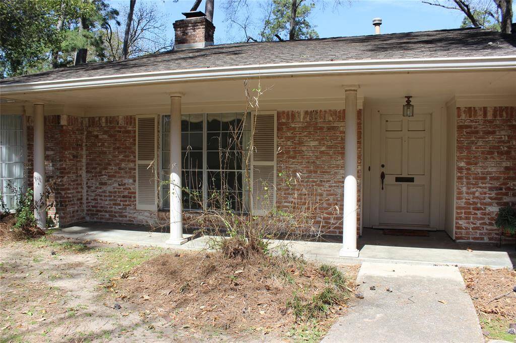 This mid century ranch is a classic.