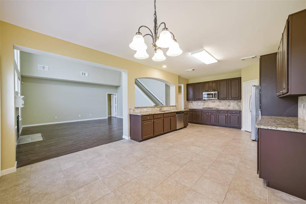 The perfect breakfast nook to enjoy quality memories.