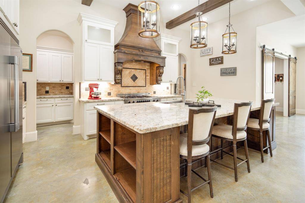 Oversized island in the kitchen with storage on both sides!