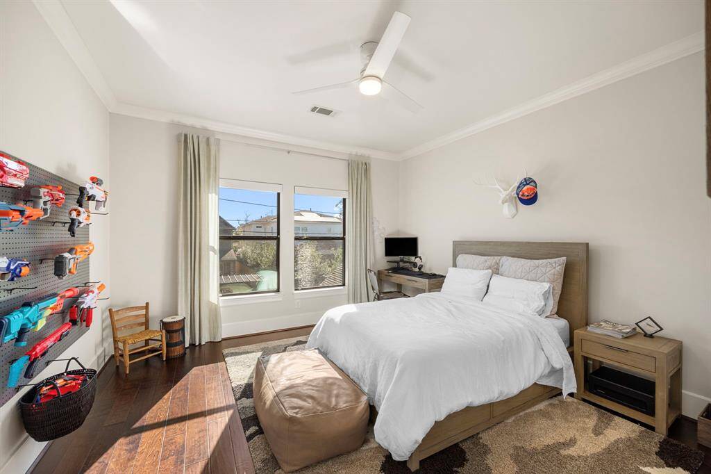 Back secondary bedroom facing pool.