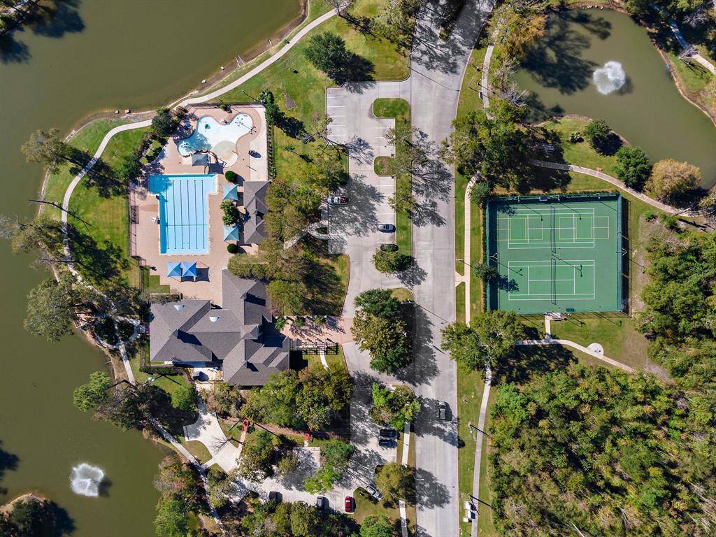 With plenty of green spaces and nature trails, Summerwood caters to those who love the outdoors and fosters a vibrant community lifestyle.