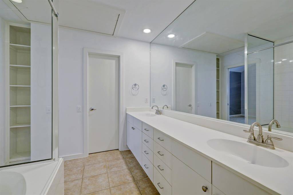 Additional view of the primary bath.